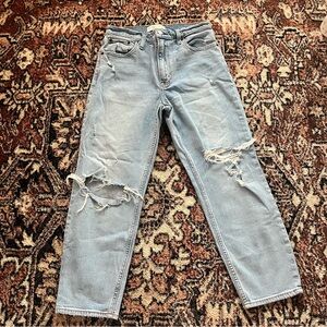 MOVING SALE! Abercrombie & Fitch the mom high rise jeans 4S